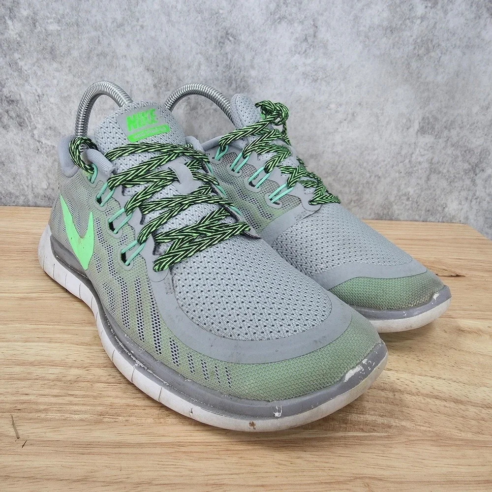 Nike Free 5.0 Womens 7.5 Wolf Grey Volt Green Running Shoes Sneakers 724383-013